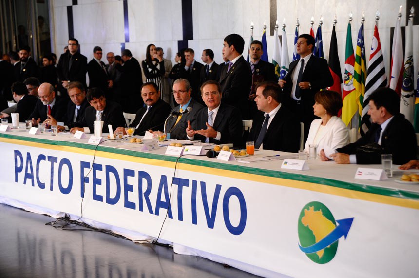 Governadores e prefeitos pediram novo pacto federativo