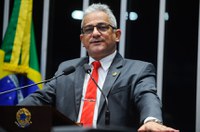 Pastor Valadares anuncia apresentação de emenda à PEC do Teto de Gastos