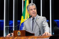 Jorge Viana reclama de preços cobrados pelas companhias aéreas que operam no Acre