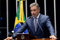 Senador Aécio Neves retoma o mandato por decisão do STF