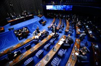 Pauta do Senado tem decisão do STF sobre Aécio e projetos da reforma política