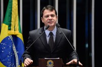 Reguffe defende projeto que altera forma de eleição do Comitê Olímpico Brasileiro