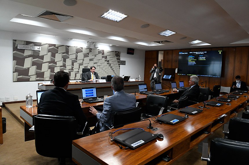Bancada: 
senador Astronauta Marcos Pontes (PL-SP); 
senador Fernando Dueire (MDB-PE); 
secretário de Desenvolvimento Econômico de Pernambuco, Guilherme Cavalcanti.