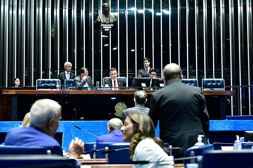 Mesa:  
senador Eduardo Braga (MDB-AM); 
presidente do Senado Federal, senador Rodrigo Pacheco (PSD-MG); 
secretário-geral da Mesa do Senado Federal, Gustavo A. Sabóia Vieira.