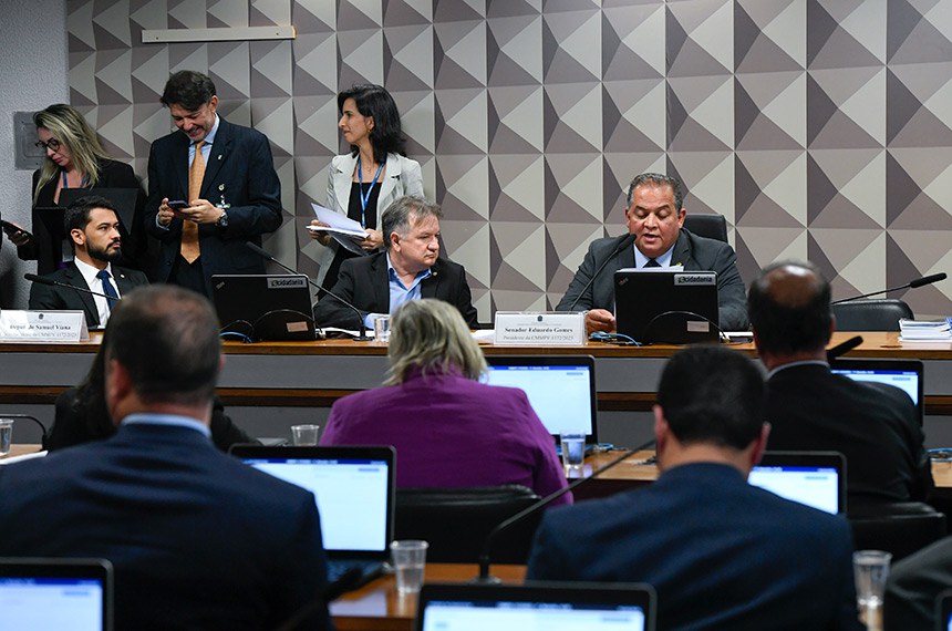 Mesa: 
vice-presidente da CMMPV 1172/2023, deputado Samuel Viana (PL-MG); 
relator da CMMPV 1172/2023, deputado Merlong Solano (PT-PI); 
presidente da CMMPV 1172/2023, senador Eduardo Gomes (PL-TO). 