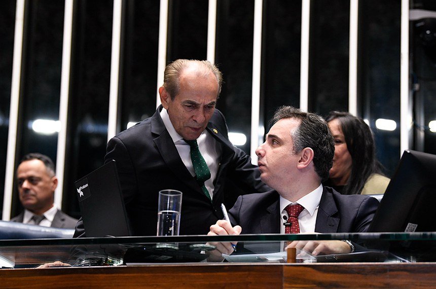 Mesa: 
senador Marcelo Castro (MDB-PI);
presidente do Senado Federal, senador Rodrigo Pacheco (PSD-MG); 
senadora Rose de Freitas (MDB-ES).