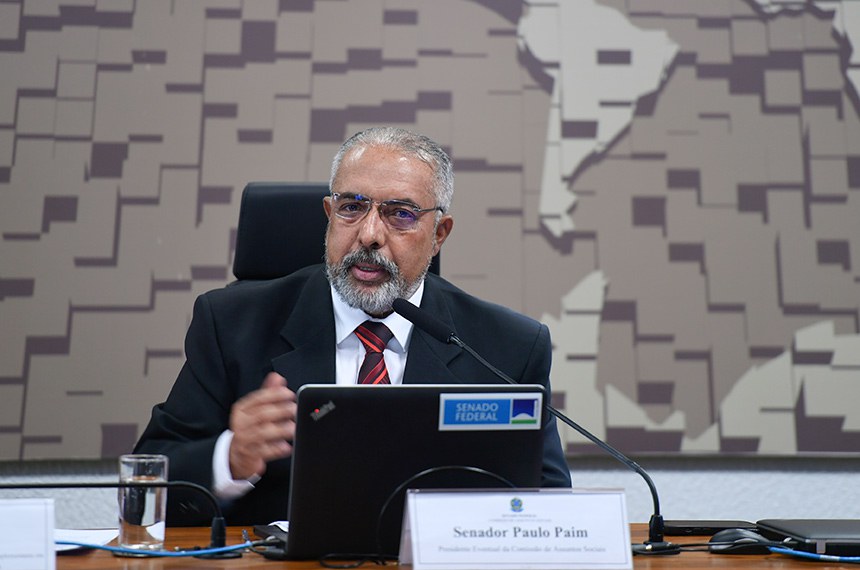 Mesa:
presidente eventual da CAS, senador Paulo Paim (PT-RS).