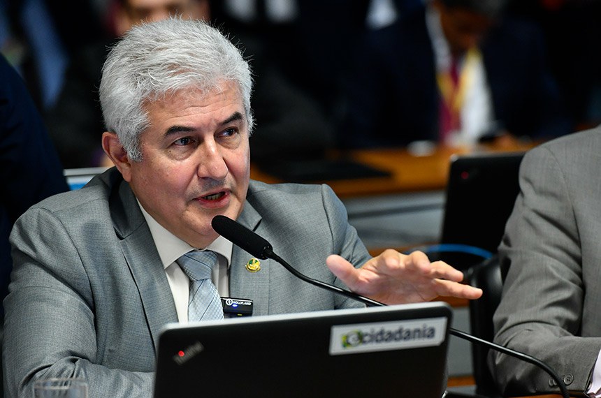À bancada, em pronunciamento, relator do PL 1.851/2021, senador Astronauta Marcos Pontes (PL-SP).