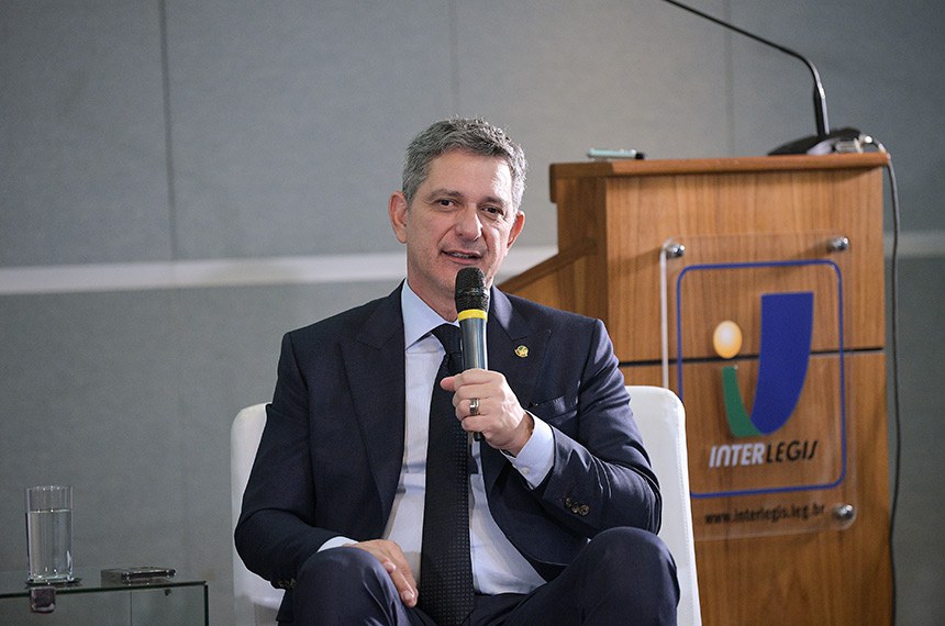 Senador Rogério Carvalho (PT-SE).