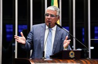 Girão cobra Pacheco sobre visitas a 'presos políticos' e denuncia 'abusos de Moraes'