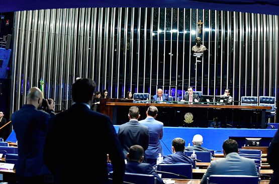 Mesa: 
senador Eduardo Gomes (PL-TO);
presidente do Senado Federal, senador Rodrigo Pacheco (PSD-MG), conduz sessão; 
secretário-geral da Mesa do Senado Federal, Gustavo A. Sabóia Vieira. 