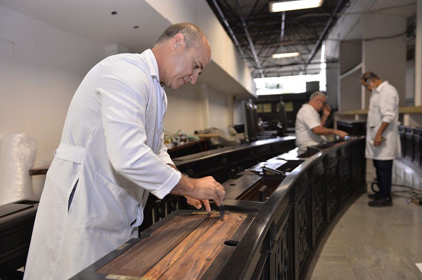 Os móveis do antigo Plenário do Senado passaram por uma restauração completa