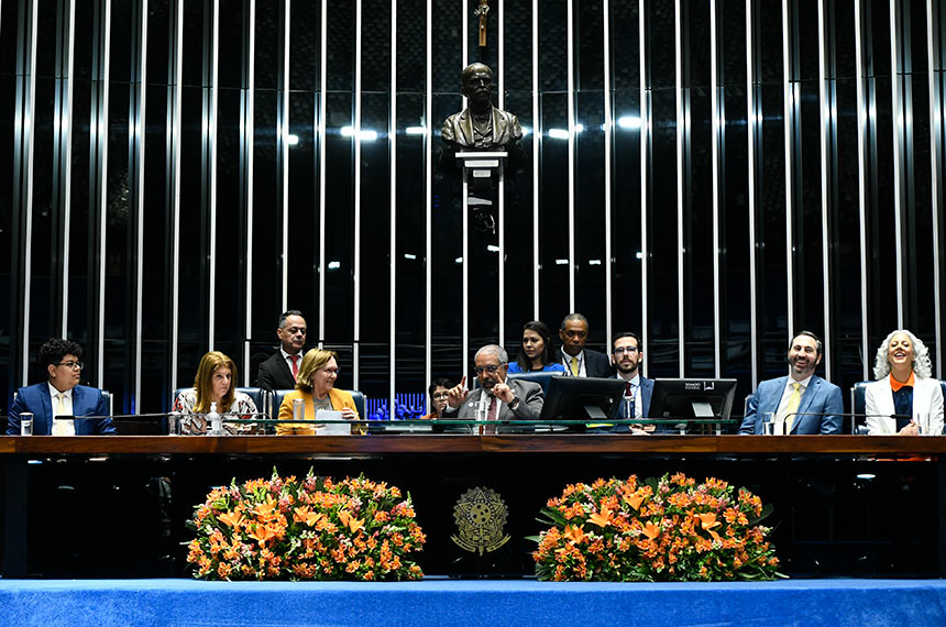 Diplomação e posse dos jovens senadores e senadoras 2023 no Plenário do Senado Federal