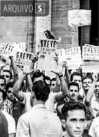 13º salário foi criado em meio a intensa disputa ideológica entre esquerda e direita