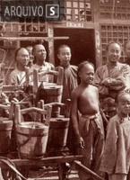 No fim do Império, Brasil tentou substituir escravo negro por “semiescravo” chinês  Fonte: Agência Senado