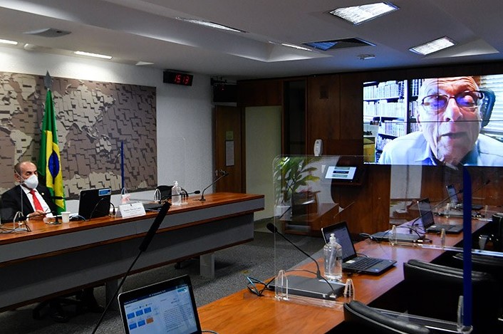 O Brasil precisa de um Sistema Nacional de Educação