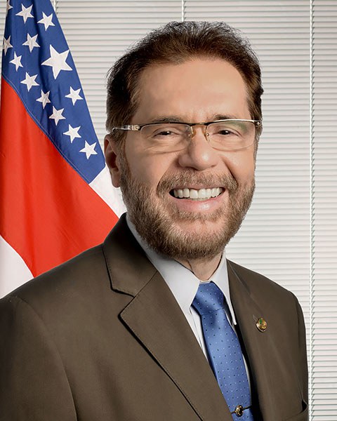 senador5502.jpg