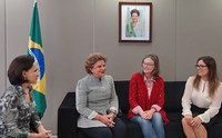 Ouvidora-geral do Senado participa de reunião com a ministra Maria do Rosário