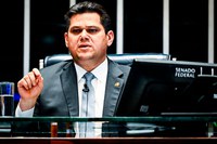 Senado aprova projeto que desbloqueia recursos do Fundo Social para saúde e educação