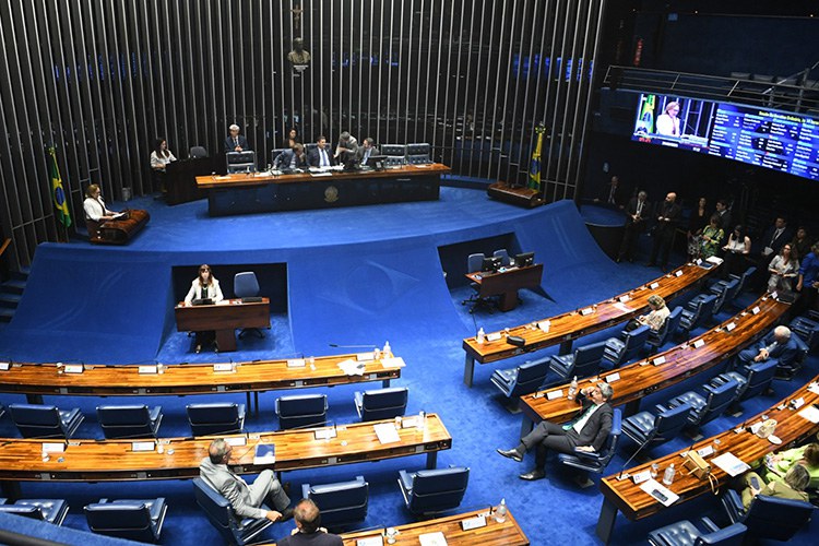 Senado-aprova-texto-base-de-projeto-sobre-medidas-para-amenizar-impactos-do-“tarifaço”-no-Brasil.jpg