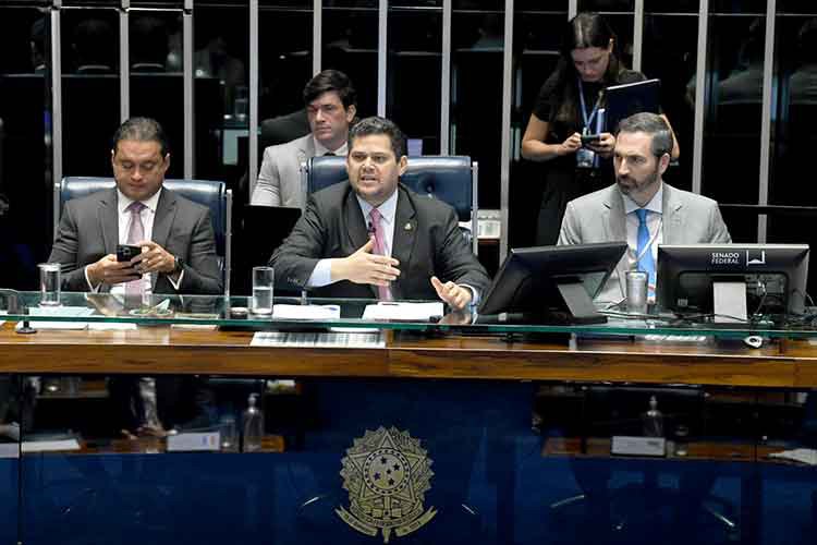 Sob-a-condução-de-Davi,-Senado-aprova-aumento-de-pena-para-furto-de-cabo-de-energia.jpg