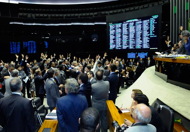 Congresso aprova texto básico da mudança na meta fiscal, Foto: Waldemir Barreto