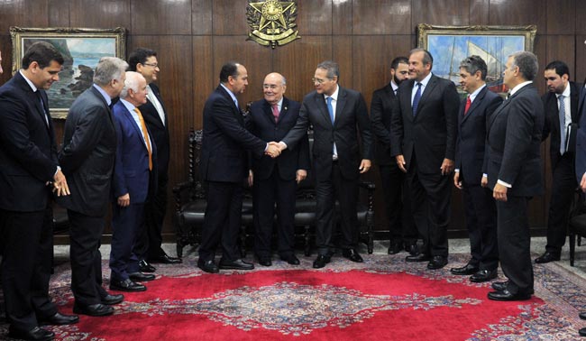 Presidente do senado, Renan Calheiros (PMDB-AL), recebe líderes religiosos. Foto: Jane de Araújo