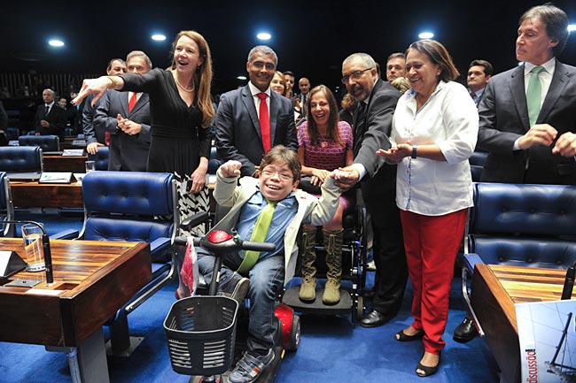 Plenário aprova Estatuto da Pessoa com Deficiência. Foto: Jane de Araújo