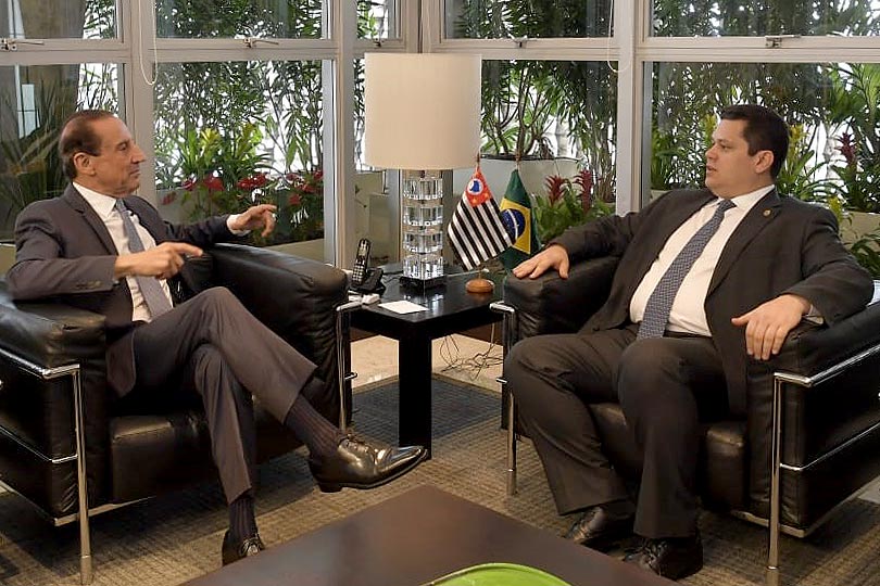 Pela manhã, Davi Alcolumbre conversou com o presidente da Federação das Indústrias do Estado de São Paulo (Fiesp), Paulo Skaf. Foto: Marcos Brandão