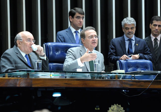 Presidente do Senado, Renan Calheiros (PMDB-AL), marca reunião de líderes para terça-feira (3) com objetivo de definir a pauta da semana do esforço concentrado. Foto: Marcos Oliveira