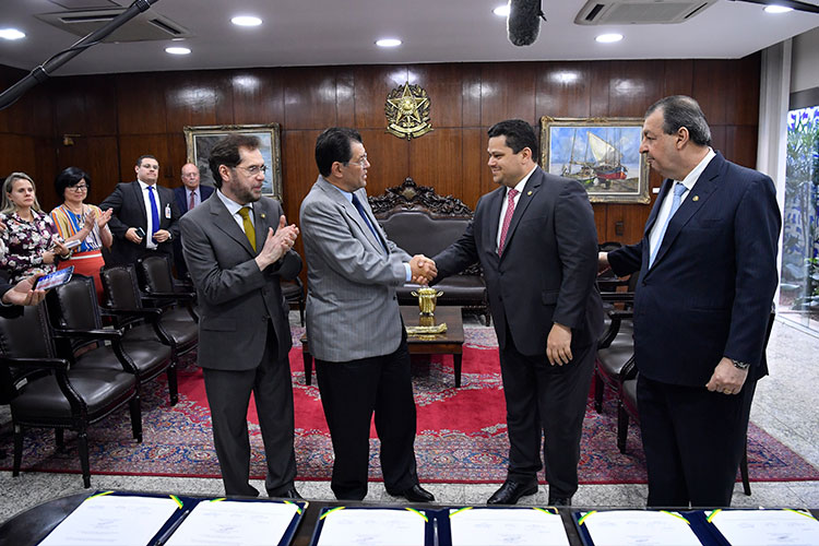 Acordo garante continuidade das transmissões da TV e Rádio Senado em Manaus. Foto: Marcos Brandão