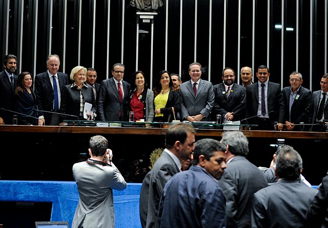 Senado promulga Emenda Constitucional que aumenta recursos para os municípios. Foto: Jane de Araújo