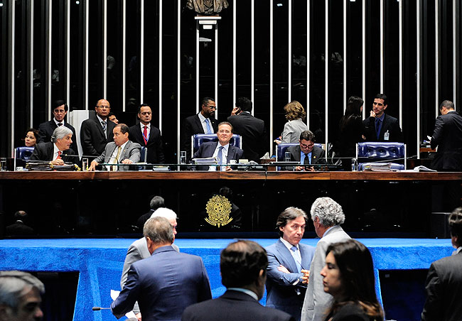 Renan anuncia votação de projetos sobre o Pacto Federativo. Foto: Jonas Pereira