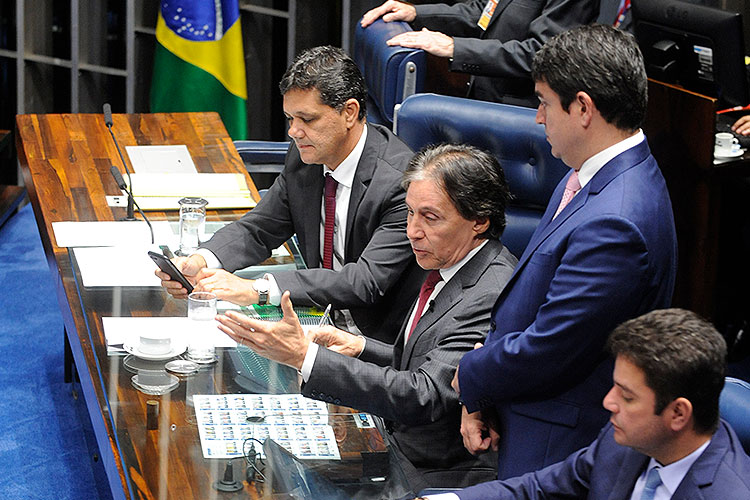 Senadores finalizam votação do projeto que estabelece regras para distrato. Foto: Jonas Pereira