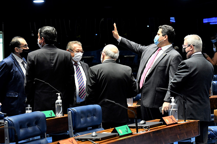Em esforço concentrado, Senado aprova 21 autoridades em votação presencial. Foto: Marcos Brandão