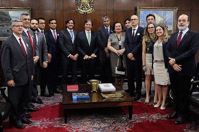 Eunício recebe presidentes de associações de carreiras jurídicas. Foto: Jonas Pereira