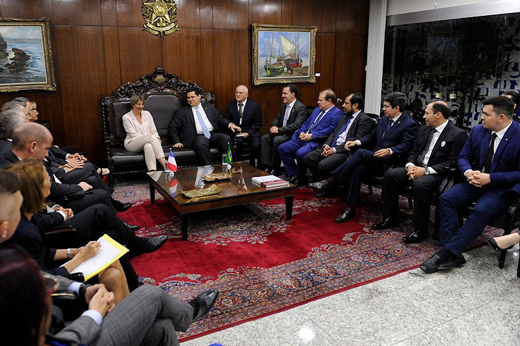Delegação de parlamentares franceses visita o presidente do Senado. Foto: Jonas Pereira