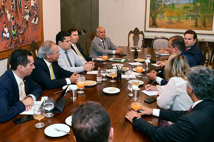 Davi define votação de pautas econômicas em reunião com Guedes. Foto: Marcos Brandão