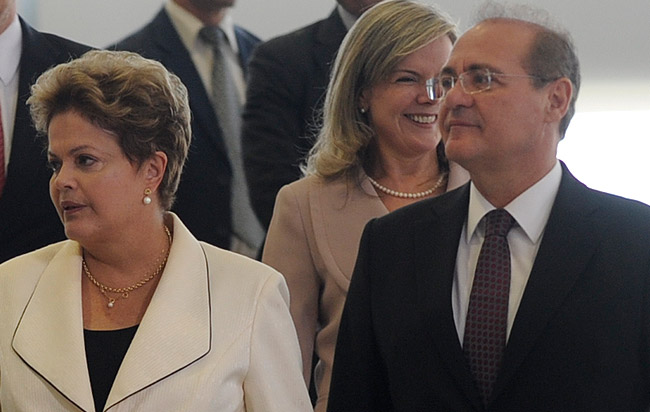 Renan Calheiros prestigia posse de novos ministros no Palácio do Planalto - Foto: Marcos Oliveira