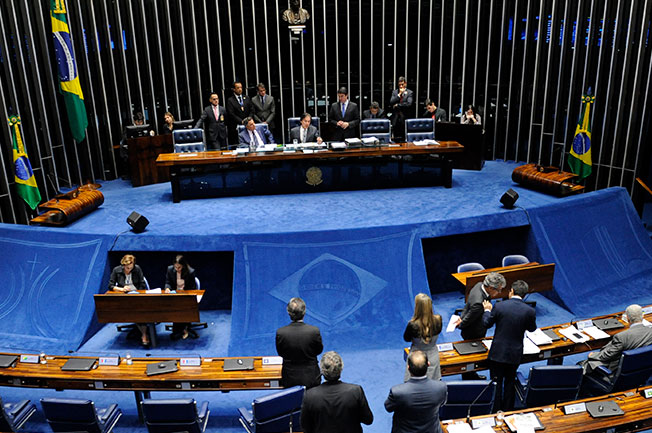 Senadores obrigam concessionárias a divulgarem reajustes de tarifas públicas. Foto: Jonas Pereira
