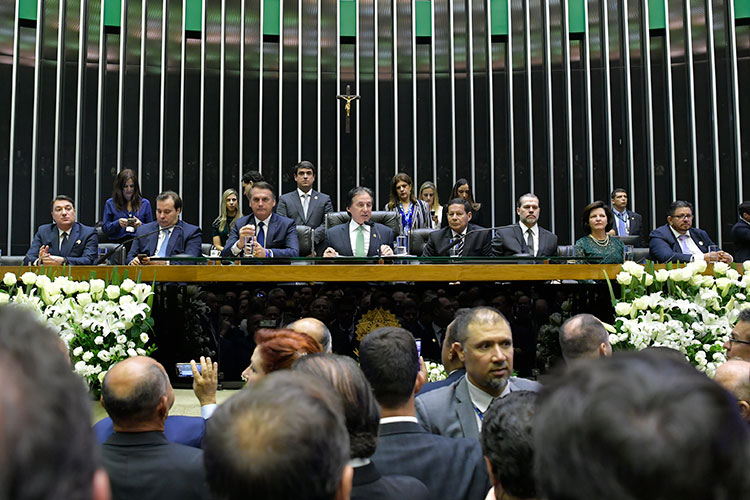 Em cerimônia de posse de Bolsonaro, Eunício afirma que presidente deve dialogar e obedecer a Constituição. Foto: Marcos Brandão