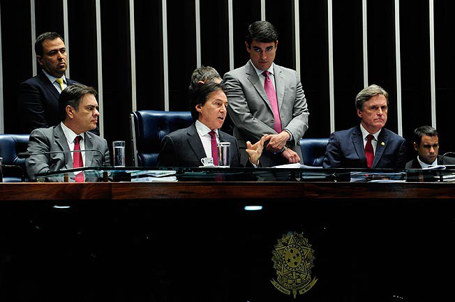 Eunício destaca o fim do foro privilegiado e projeto de abuso de autoridade em pronunciamento no Senado. Foto: Jonas Pereira