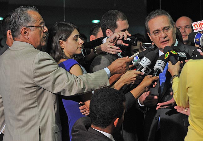 Renan vai convidar governadores para Pacto em Defesa do Emprego. Foto: Jane de Araújo