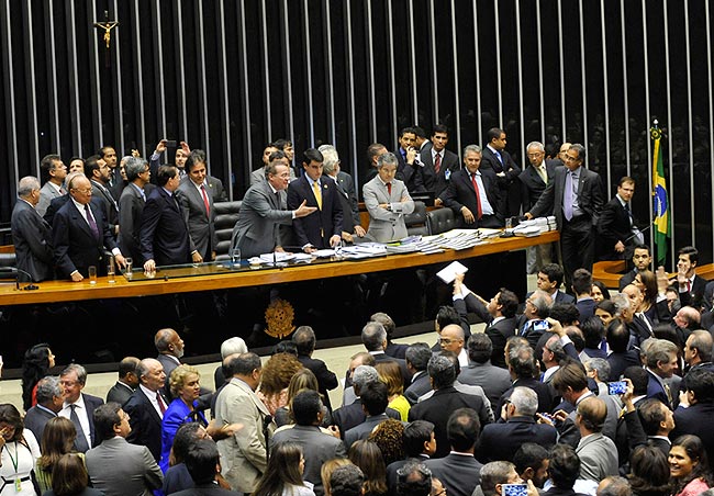 Renan suspende sessão do Congresso que votaria alteração da meta fiscal. Foto: Jonas Pereira
