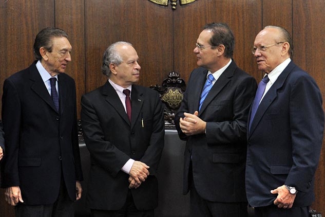 Presidente do senado, Renan Calheiros (PMDB-AL), reúne-se com o ministro da Educação. Foto: Jane de Araújo