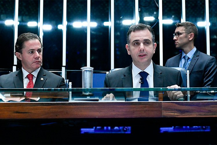 Após eleição do presidente do Senado, integrantes da Mesa são eleitos para o biênio 