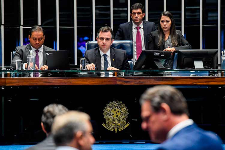 Senado aprova criacao da Semana Nacional do Estatuto da Juventude