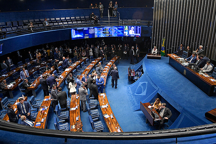 Senado aprova comissão externa para acompanhar crise humanitária na Terra Indígena Yanomami