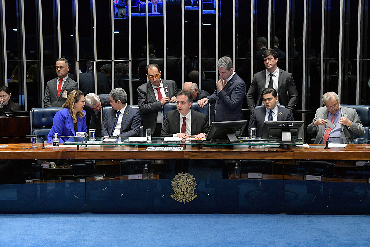 Senado-aprova-auxílio-aluguel.jpg