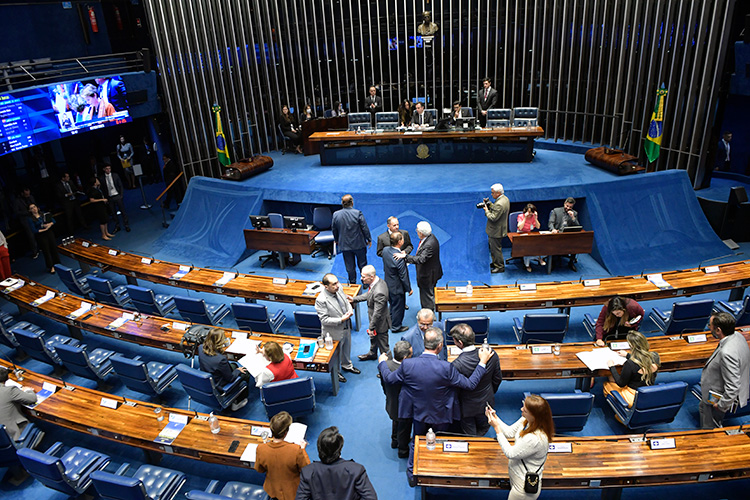 Senado-garante-criação-de-delegacias-especializadas-de-atendimento-à-mulher.jpg